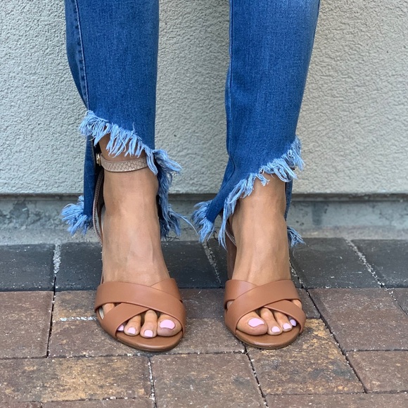 Cognac Ankle Strap Block Heel Leather Sandals - Picture 5 of 8